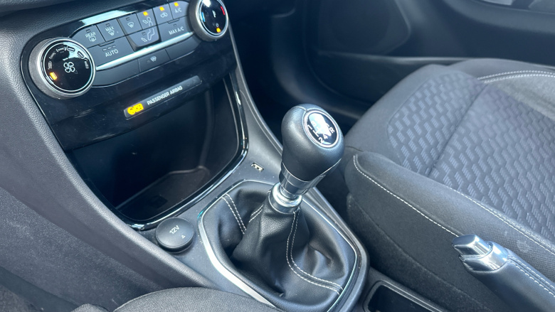 Ford Puma 1.0 EcoBoost Hybrid mHEV Titanium 5dr Petrol Hatchback